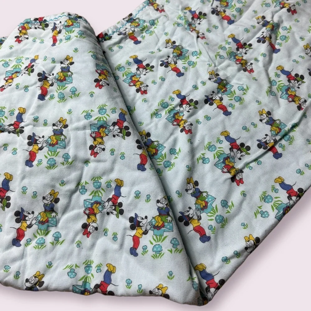 Vintage Disney Mickey And Minnie Mouse Light Blue Outdoor Mushroom Scene Blanket - Picture 6 of 6